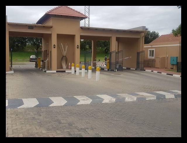 2 BEDROOM APARTMENT FOR SALE IN PARKDENE